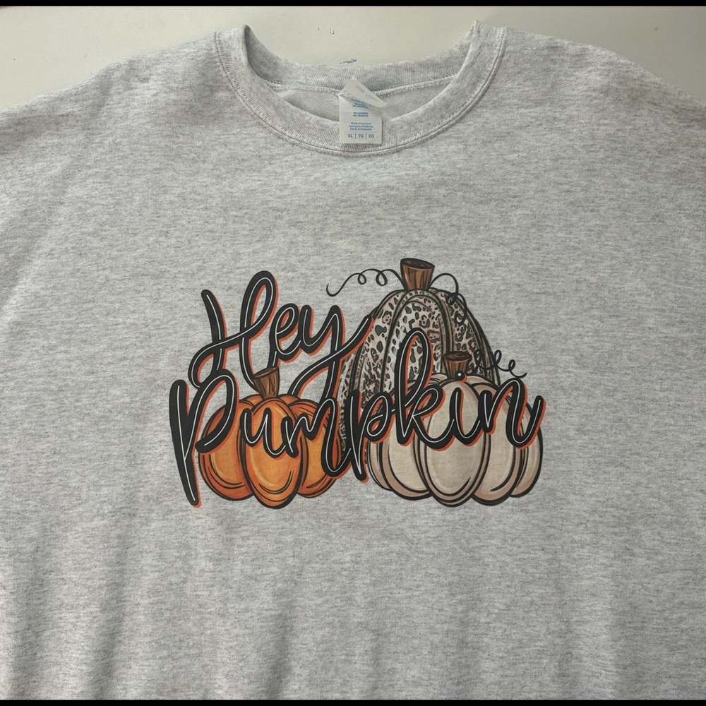 Halloween crewneck!